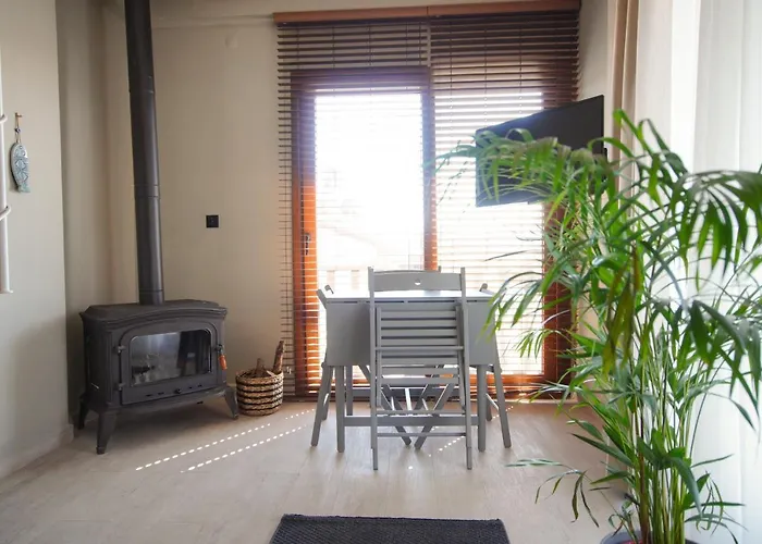 Alp Mandalin Akyaka (Mugla)